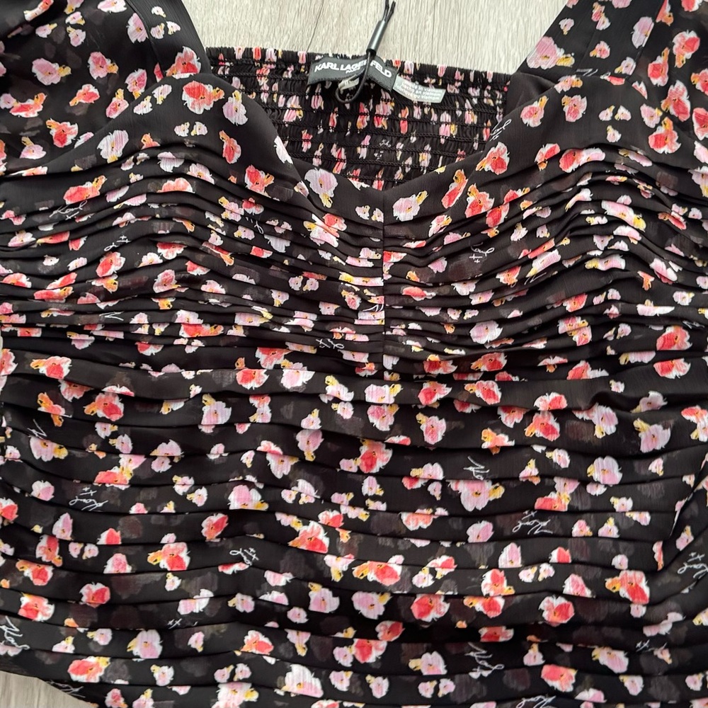 Karl Lagerfeld Paris Floral Print Black Top - Picture 11 of 12